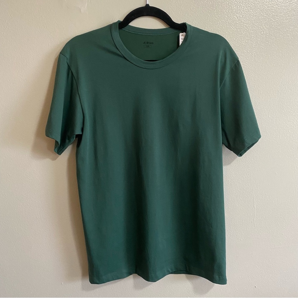UNIQLO AIRism cotton crew neck t-shirt